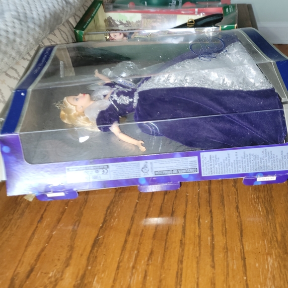 1999 millennial barbie NRFB - Picture 2 of 3